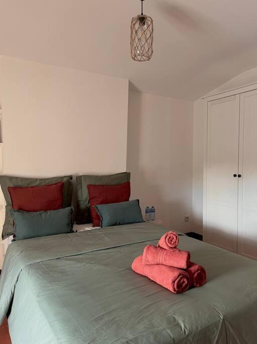 Appartement A Pied Du Centre Avec Place De Parking Arles Exterior photo